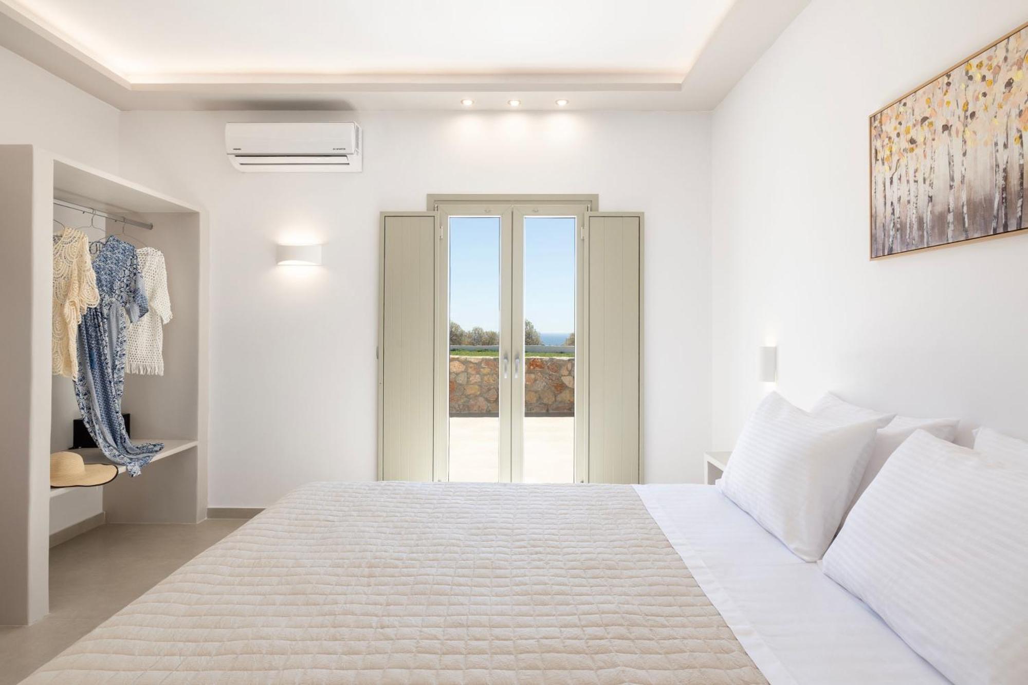 Windmillside Luxury Villas Emporio  Extérieur photo