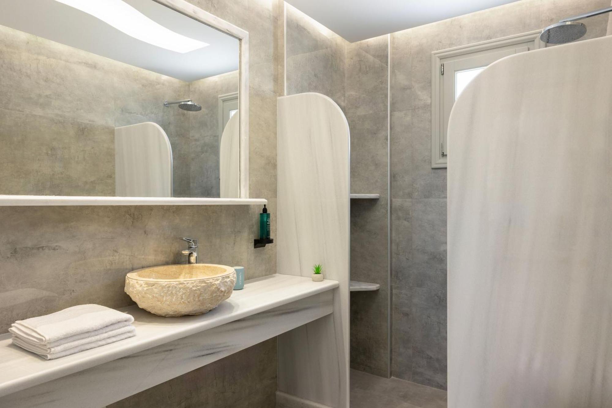 Windmillside Luxury Villas Emporio  Extérieur photo