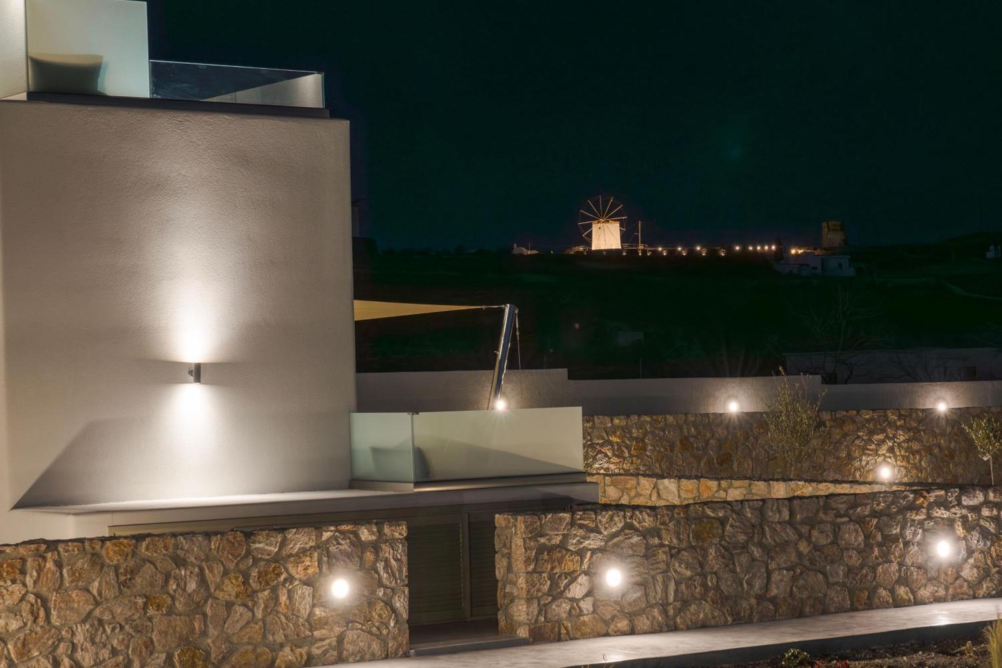 Windmillside Luxury Villas Emporio  Extérieur photo